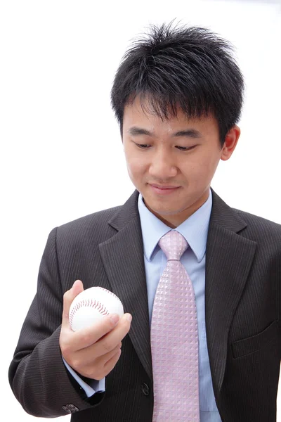 Asiatische Geschäftsmann beobachten Ball — Stockfoto