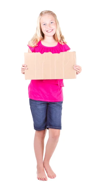 Menina segurando um sinal de cartão em branco — Fotografia de Stock