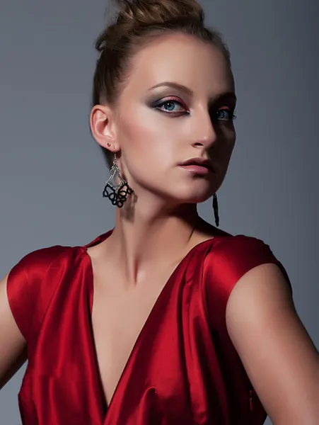 Fashionable european girl closeup portrait — Stock Photo, Image