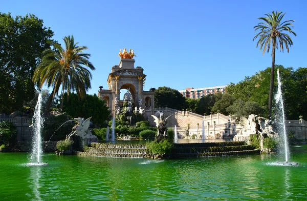 Fontein in het parc de la ciutadella — Stockfoto