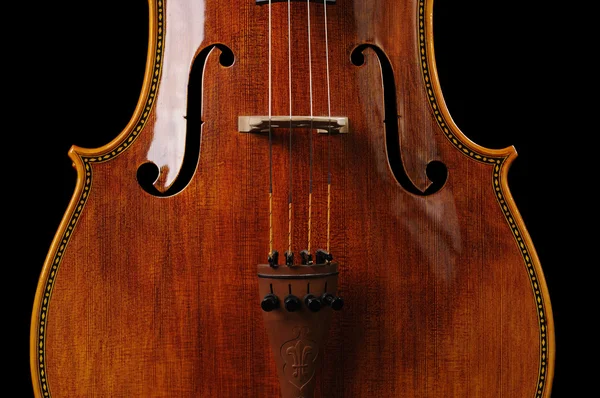 Βιολοντσέλο πάνω σε μαύρο φόντο — Φωτογραφία Αρχείου