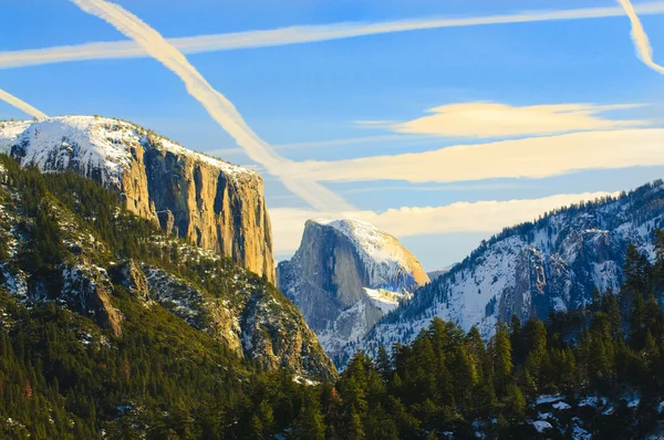 Yosemite bij zonsondergang — Stockfoto