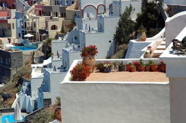 Yunan Adası santorini caldera bakıyordu, patios