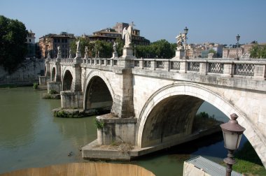 Ponte St. Angelo Castel St. Angelo Tevere Nehri (Tiber) arıyorum