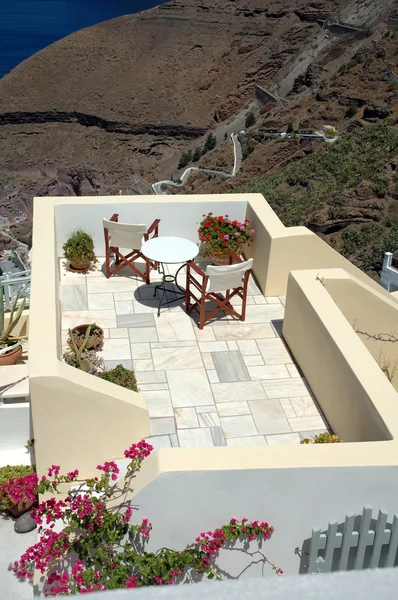 Patio en la isla griega de Santorini —  Fotos de Stock