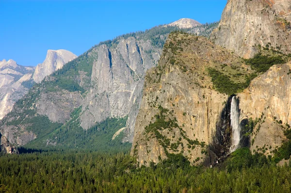 Valle de Yosemite verano —  Fotos de Stock