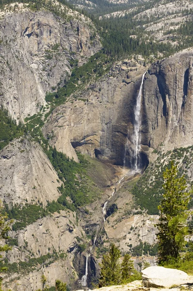 Yosemite falls — Stock Photo, Image