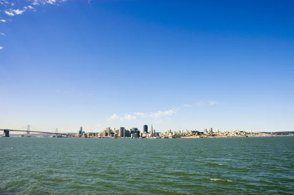 Panorama San Franciska z ostrova pokladů — Stock fotografie
