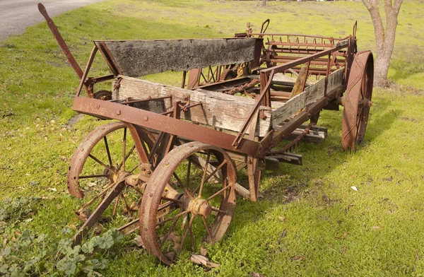 Oude boerderij machines — Stockfoto