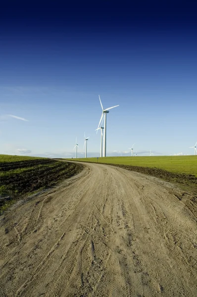 Elektrische Energiequelle mit Windkraft — Stockfoto