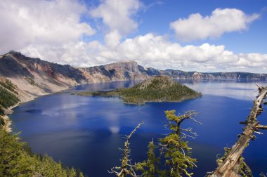 Crater Lake, Oregon clipart