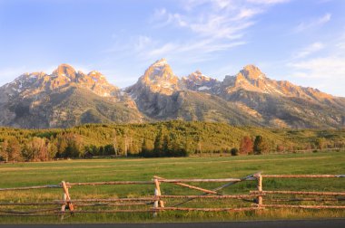 Sunrise tetons