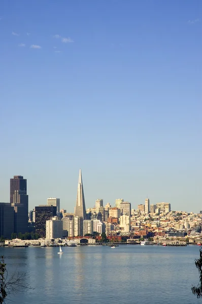 Утренний горизонт Сан-Франциско, Калифорния — стоковое фото