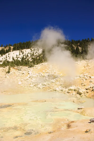 Mount Lassen sulpher springs and mud baths — Stock Photo, Image