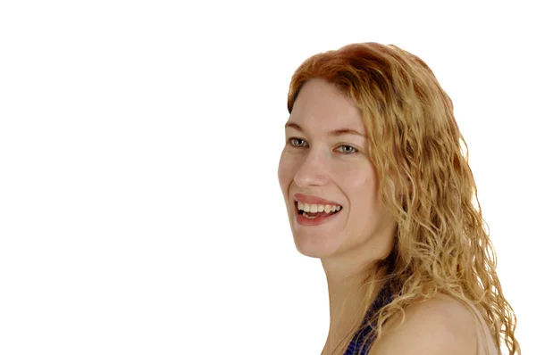 Sorridente ragazza con i capelli biondi — Foto Stock