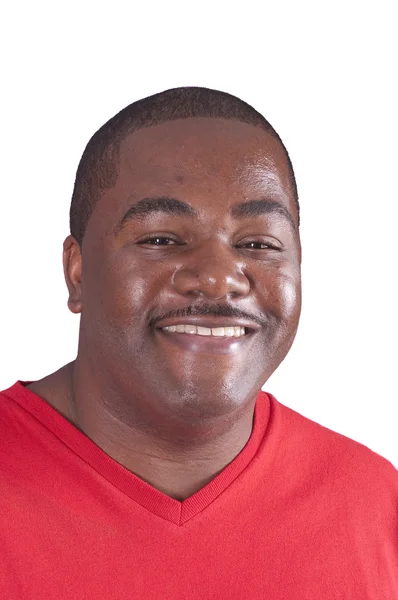 Glücklich lächelnder Afroamerikaner in Weiß — Stockfoto