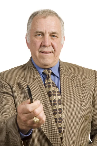 Older businessman offreing pen to sign contract — Stock Photo, Image
