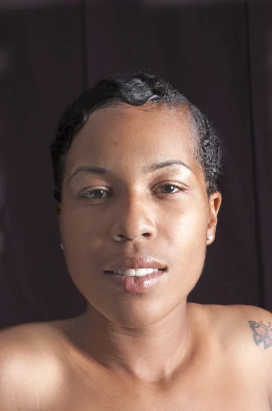Hermosa mujer negra — Foto de Stock