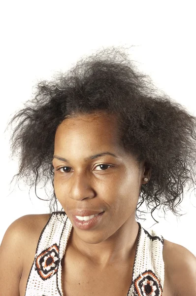 Krásná africká americká žena se usmívá — Stock fotografie