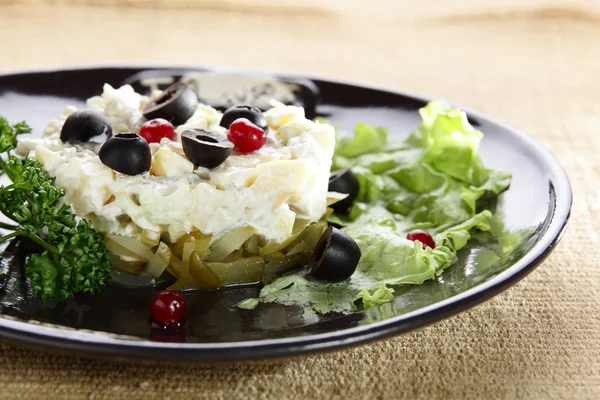 Tuore ja maukas salaatti — kuvapankkivalokuva