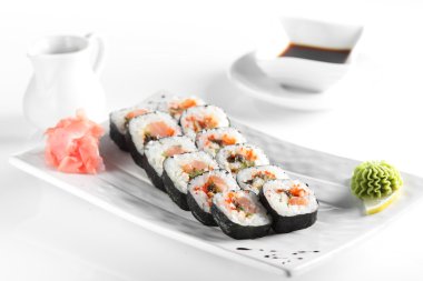 frest ve lezzetli sushi