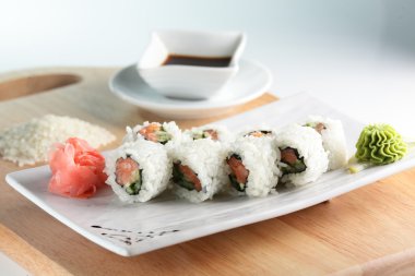 Taze ve lezzetli suşi.