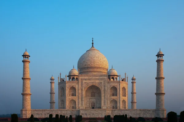 Straight Sunrise Taj Mahal Dawn Red Personne — Photo