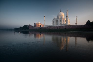 Jamuna nehir kuşlar günbatımı taj mahal Hindistan