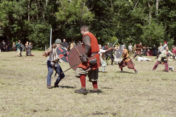 Битва на мечах — стоковое фото