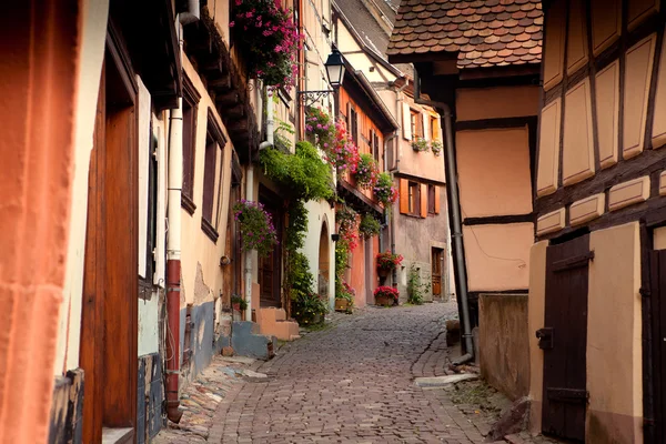 Eguisheim 的街道 — 图库照片