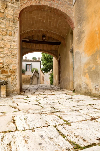 Tuscan doorway — Stock Photo, Image