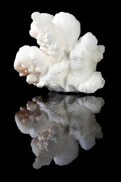 Aragonit bílé krystaly — Stock fotografie