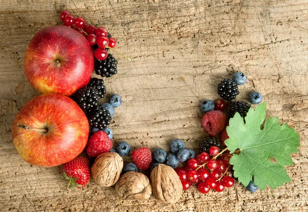 Tábua de agradecimento com fruta — Fotografia de Stock
