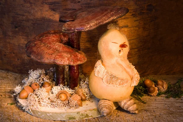 Карлики и грибы — стоковое фото