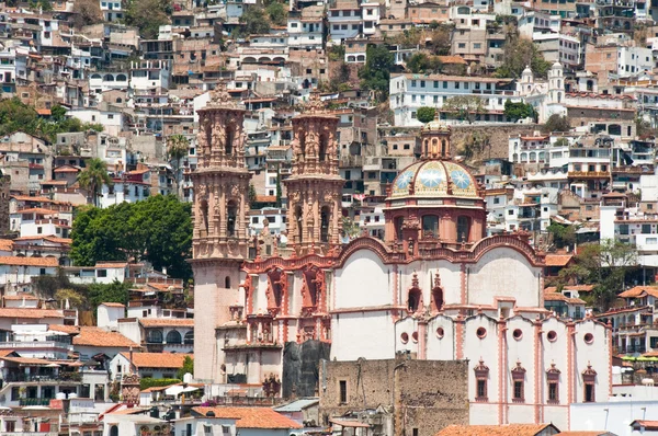 Paróquia de Santa Prisca em Taxco de Alarcon, (México) ) — Fotografia de Stock