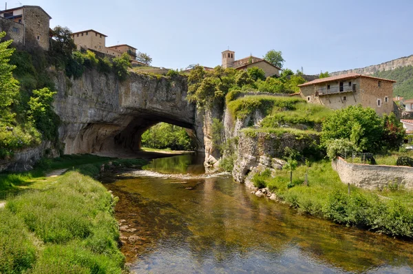 Arco naturale di Puentedey, Burgos (Spagna) ) — Foto Stock