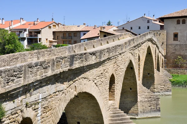 Puente la reina brug, navarra (Spanje) — Stockfoto