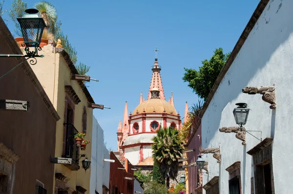 San miguel arcangel kerk, san miguel de allende, mexico — Stockfoto