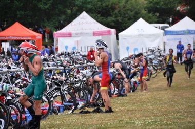 mesafe triatlon Dünya Şampiyonası, 29 Temmuz 2012