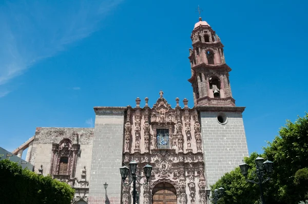 Церковь Сан-Франциско, Сан-Мигель-де-Альенде, Мексика — стоковое фото