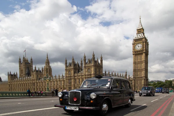 Londyn czarne taksówki — Zdjęcie stockowe