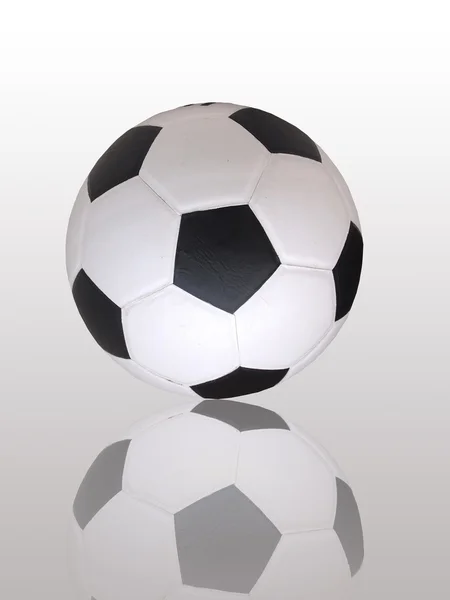 Piłka nożna i cień — Zdjęcie stockowe
