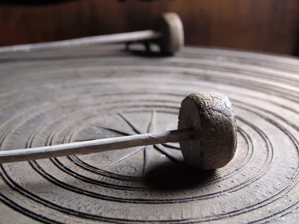 Ancient Thai gong — Stockfoto