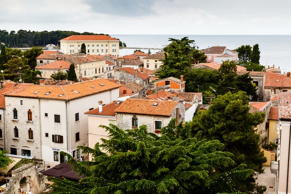 Panorámás kilátással a régi város Porec Horvátország — Stock Fotó