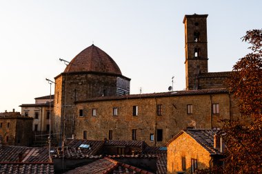 günbatımı küçük kasaba Volterra Toskana, İtalya