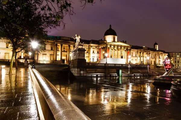 National Gallery and Trafalgar Square in the Night, London, Unit — Stok Foto