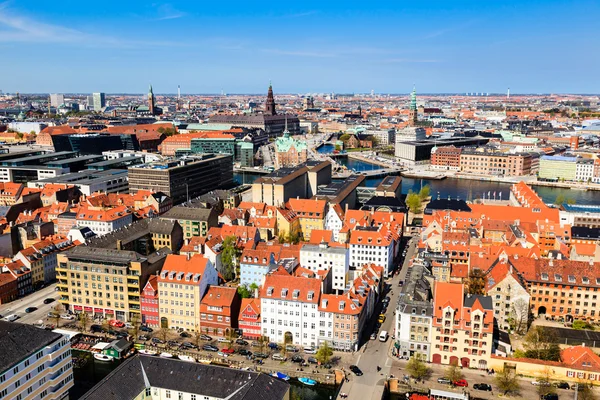 Vista aérea sobre techos y canales de Copenhague, Dinamarca —  Fotos de Stock