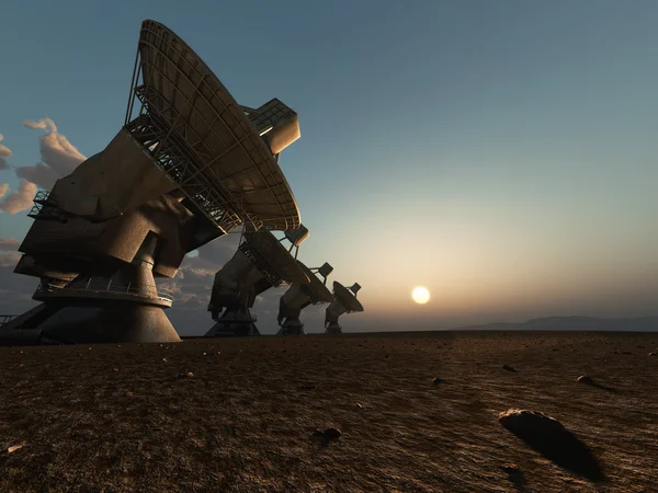 Instalação de radiotelescópio no deserto — Fotografia de Stock