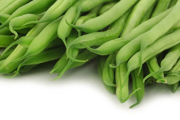 Kleine en slanke groene bonen (haricot vert) — Stockfoto