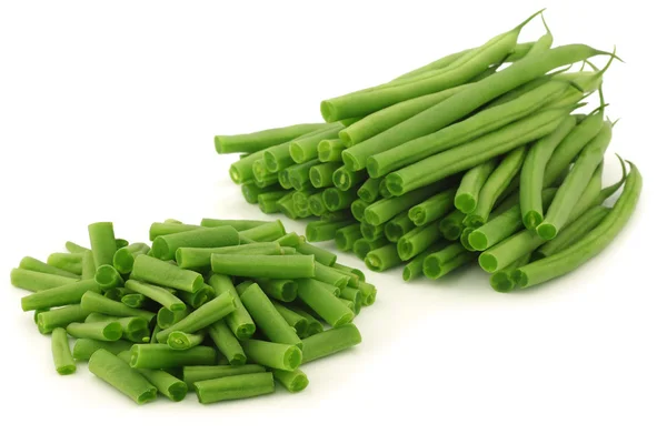 Kleine und schlanke grüne Bohnen schneiden (haricot vert) — Stockfoto